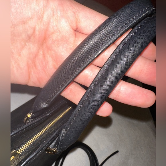 MICHAEL KORS “SELMA” LARGE BAG- ACCEPTING OFFERS! - Picture 16 of 16